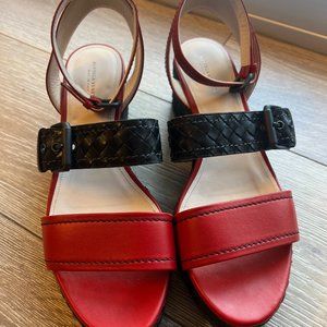 Bottega Veneta flat platform red/black